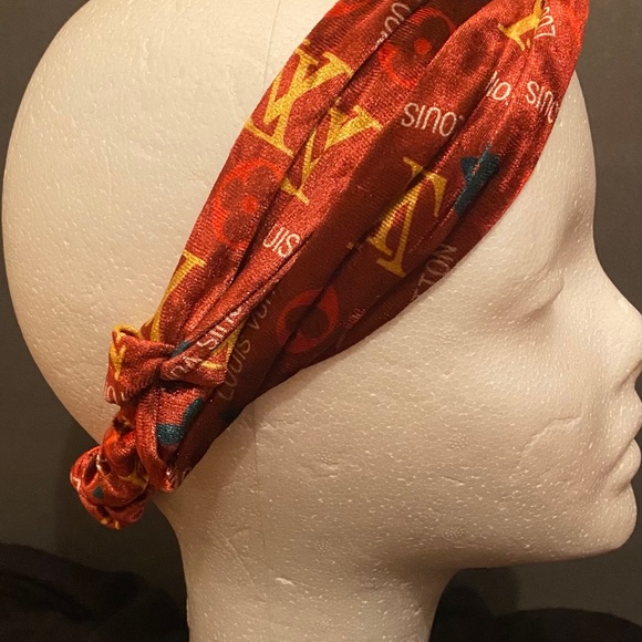 Velour Women’s Hair Band - Picture 2 of 2